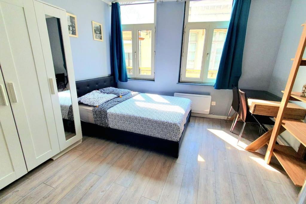 Appartement Hypercentre 301 +Wifi+Independant+ Cuisine Toilette Salle De Bain Privative Valenciennes Zewnętrze zdjęcie